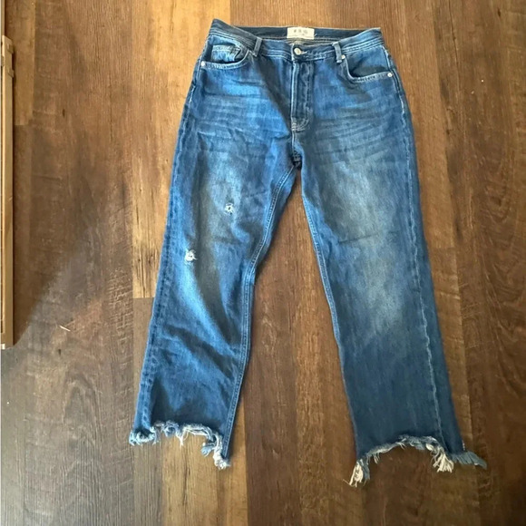 We the FreeStraight Leg Crop Fray 29 - Picture 4 of 5